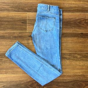 Free People light blue skinny jeans, size 27